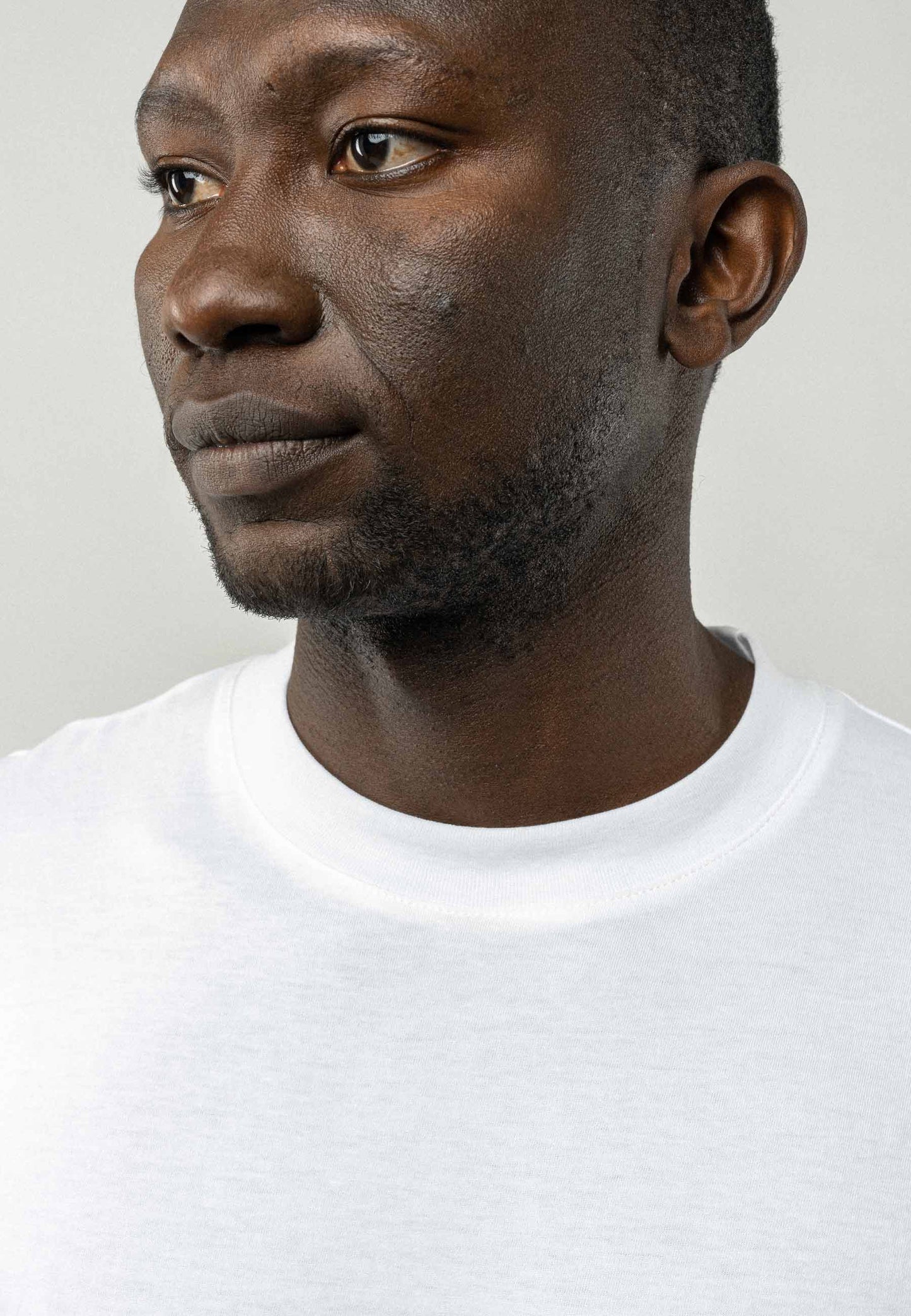 Mela Avan Basic T-Shirt