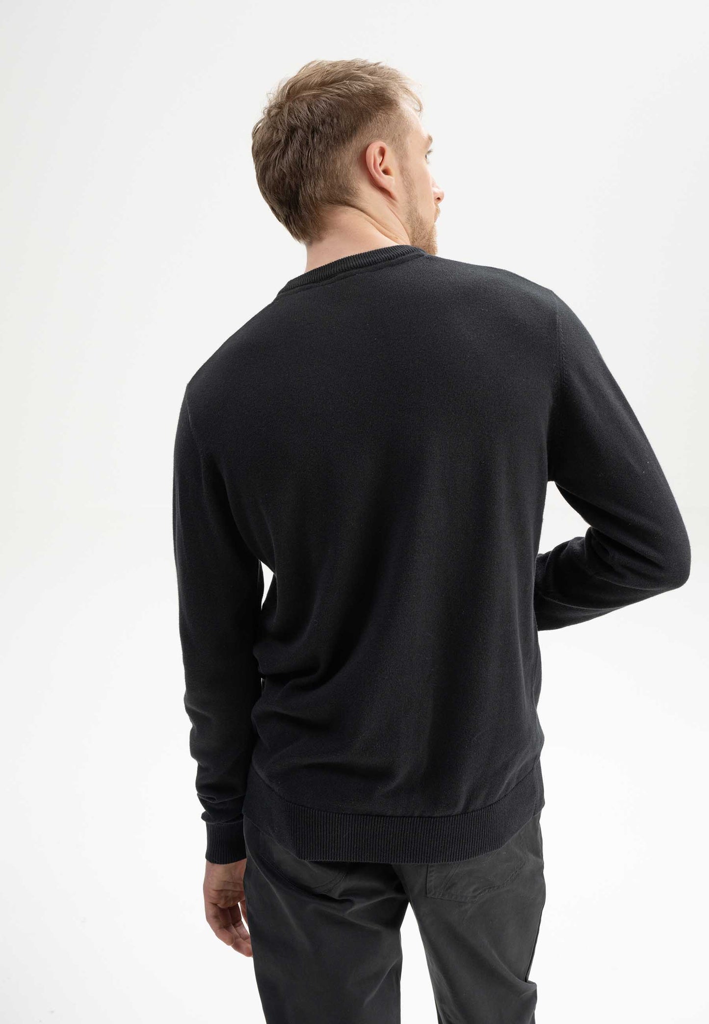 Mela Feinstrick-Pullover Himal