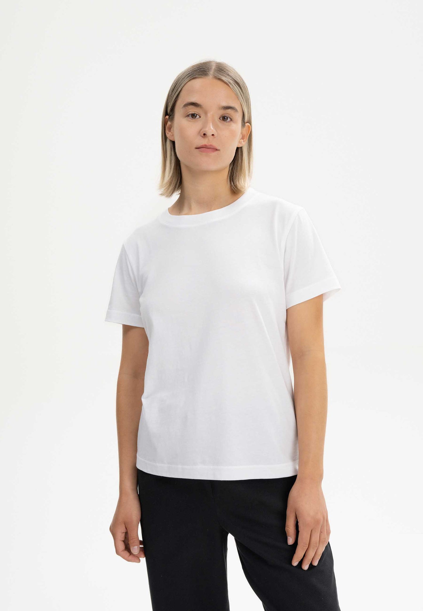Mela Khira Basic T-Shirt