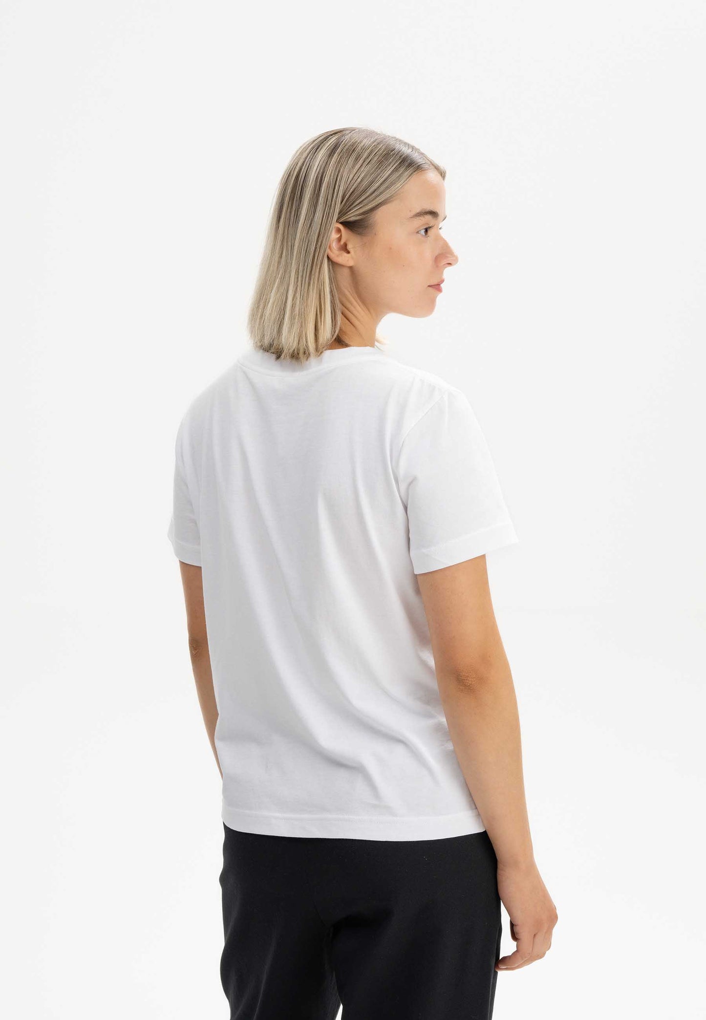 Mela Khira Basic T-Shirt