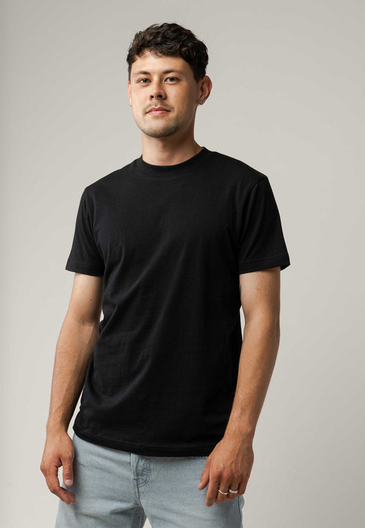 Mela Avan Basic T-Shirt