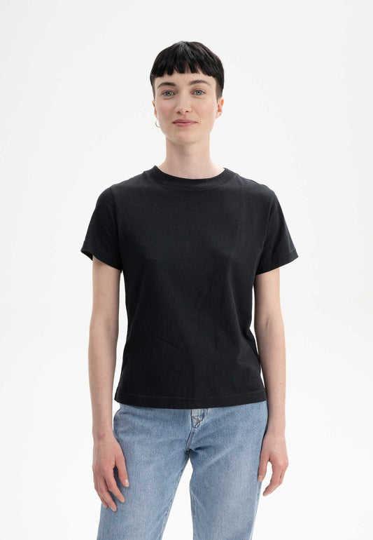Mela Khira Basic T-Shirt