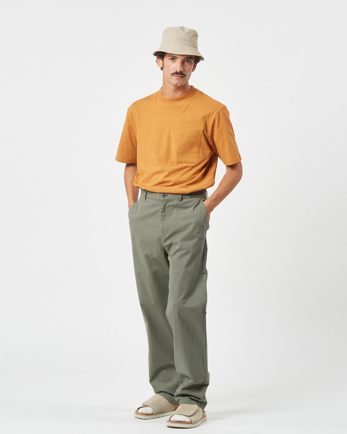 Minimum Jalte Straight Fit Chino